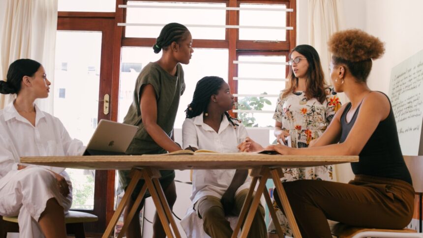 Support Network for Teens Facing Relationship Challenges